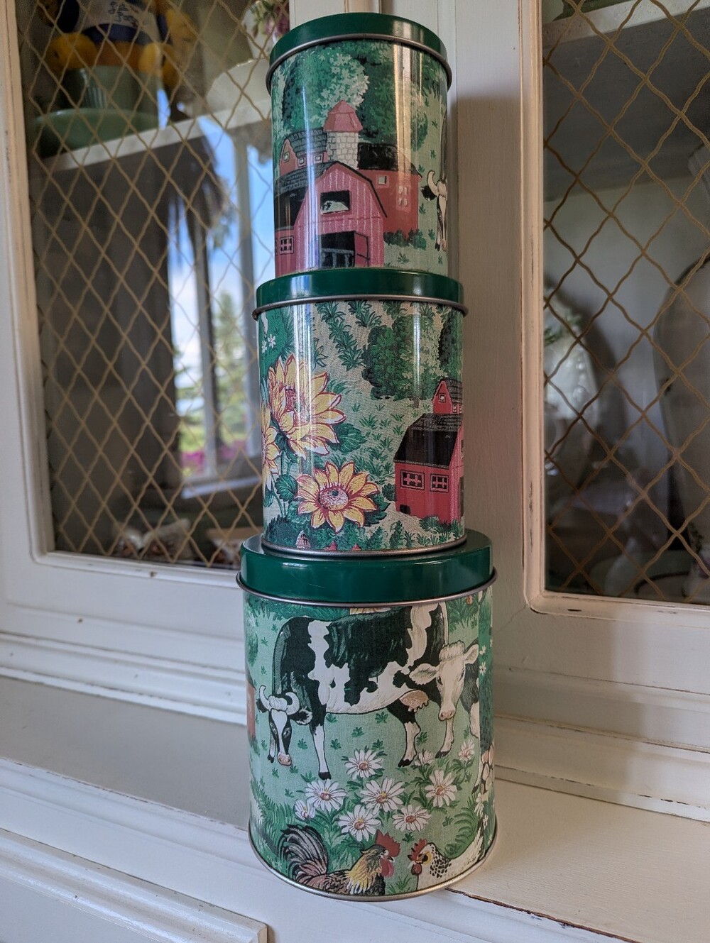 🐄 90s Country Farmhouse Tin Canister Set - Green Floral & Barn Design Nostalgic